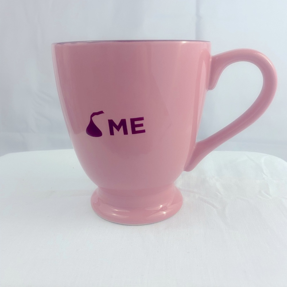 Hershey’s “Kiss Me” mug